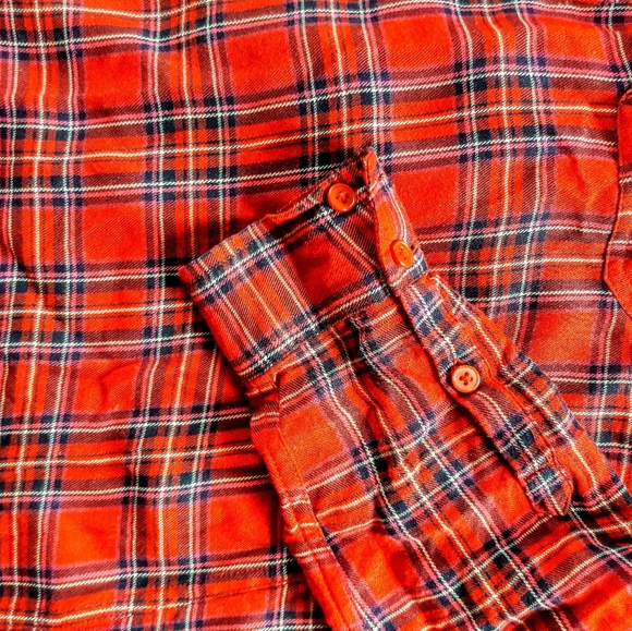 Red Plaid Shirt size S Middle Botton Dawn Universa - Picture 5 of 6